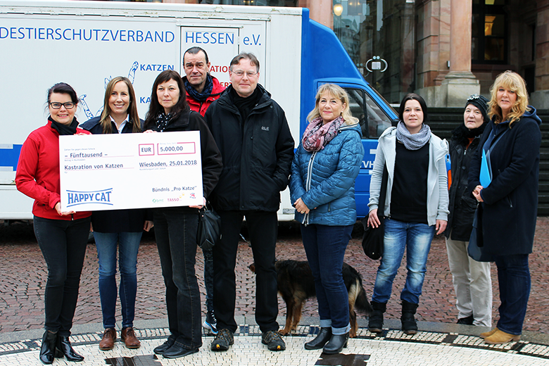 Tierschützer und Politiker appellieren an hessische Kommunen, dem Beispiel der Landeshauptstadt zu folgen